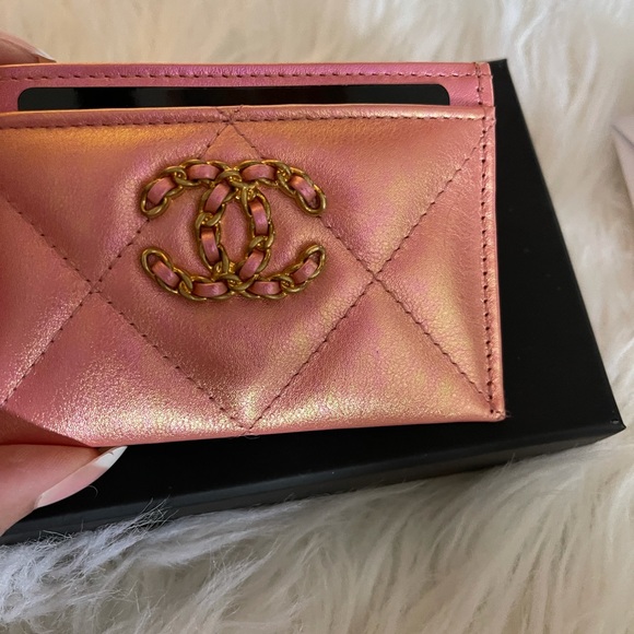 Gorgeous pink card holder . - Picture 3 of 11